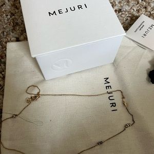 Mejuru stone necklace